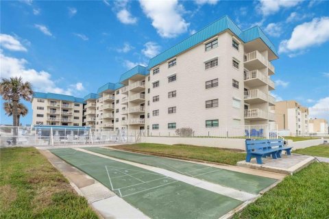 Condo in New Smyrna Beach, Florida, 3 bedrooms № 2116930 - photo 17