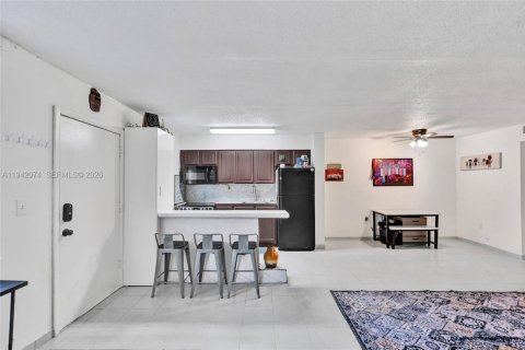 Condominio en venta en Miami Beach, Florida, 1 dormitorio, 83.61 m2 № 2000447 - foto 4