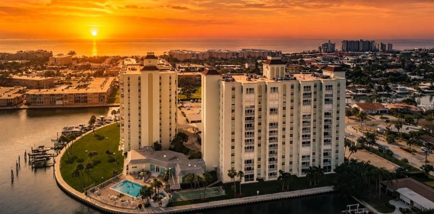 Condo à Saint Pete Beach, Floride, 1 chambre № 2129163