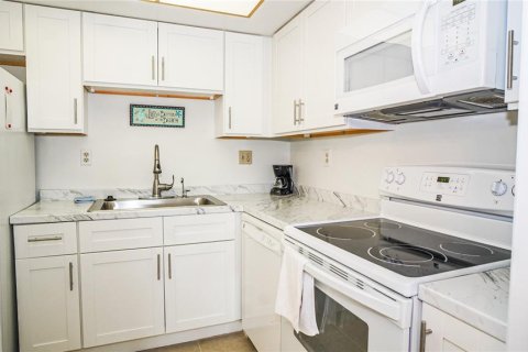 Copropriété à vendre à Saint Pete Beach, Floride: 1 chambre, 78.32 m2 № 2129163 - photo 13