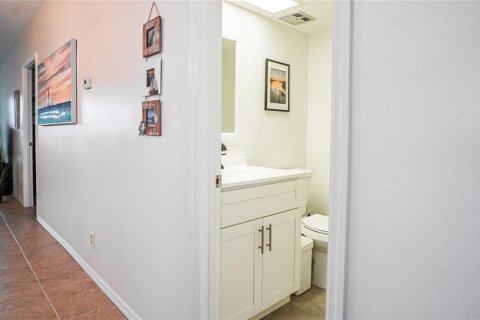 Copropriété à vendre à Saint Pete Beach, Floride: 1 chambre, 78.32 m2 № 2129163 - photo 17
