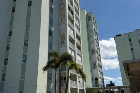 Copropriété à vendre à Saint Pete Beach, Floride: 1 chambre, 78.32 m2 № 2129163 - photo 2