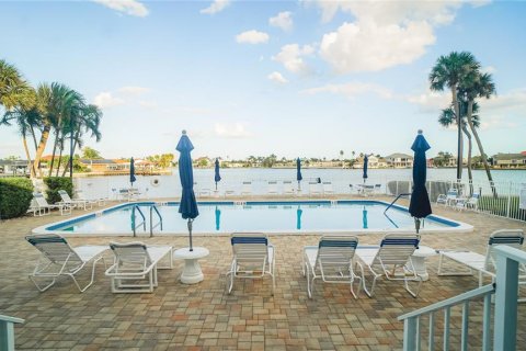 Copropriété à vendre à Saint Pete Beach, Floride: 1 chambre, 78.32 m2 № 2129163 - photo 28