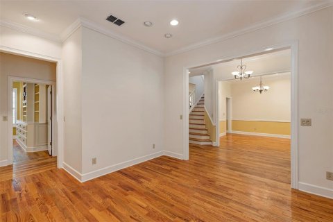 House in Mount Dora, Florida 4 bedrooms, 288.46 sq.m. № 1817222 - photo 9