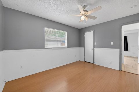 House in Longwood, Florida 4 bedrooms, 180.88 sq.m. № 2210406 - photo 17