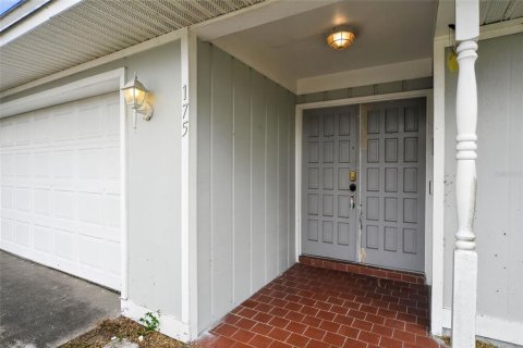 House in Longwood, Florida 4 bedrooms, 180.88 sq.m. № 2210406 - photo 2