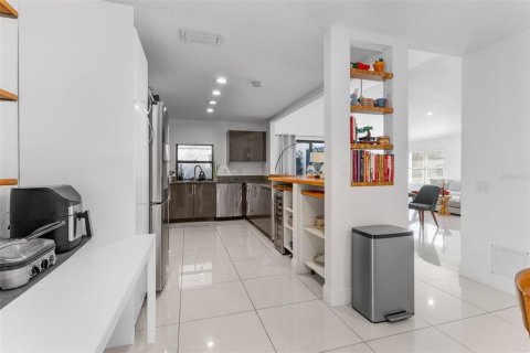 Casa en venta en Orlando, Florida, 3 dormitorios, 176.14 m2 № 1913230 - foto 22