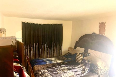 Condo in Lauderhill, Florida, 2 bedrooms  № 1788757 - photo 7
