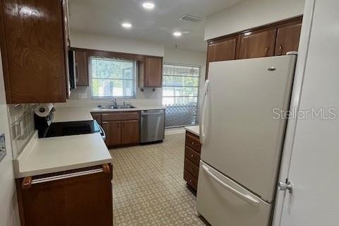 Villa ou maison à louer à Clearwater, Floride: 2 chambres, 116.87 m2 № 2413793 - photo 6