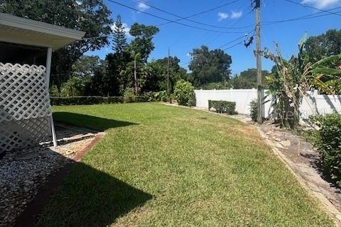 Villa ou maison à louer à Clearwater, Floride: 2 chambres, 116.87 m2 № 2413793 - photo 15