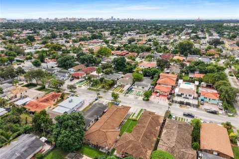Villa ou maison à louer à Miami, Floride: 3 chambres, 131.55 m2 № 1941422 - photo 24