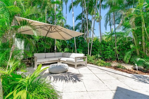 Casa en alquiler en Miami Beach, Florida, 4 dormitorios, 323.02 m2 № 1975484 - foto 5