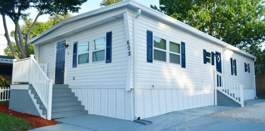 Casa en Tarpon Springs, Florida 3 dormitorios, 109.25 m2 № 1908932