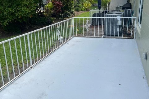 Copropriété à vendre à Clearwater, Floride: 2 chambres, 112.41 m2 № 2215891 - photo 11