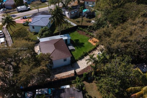 Villa ou maison à vendre à North Miami Beach, Floride: 3 chambres, 93.65 m2 № 1730690 - photo 16