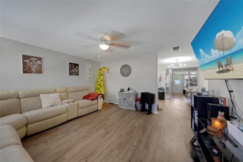 Casa en venta en Port Charlotte, Florida, 2 dormitorios, 108.23 m2 № 2103716 - foto 6
