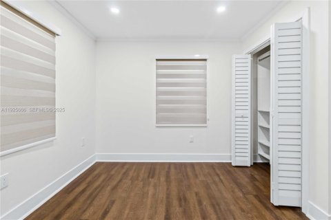 House in Miami, Florida 2 bedrooms, 66.43 sq.m. № 1984415 - photo 20