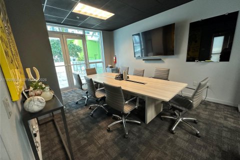 Commercial property in Miami, Florida № 2053045 - photo 20