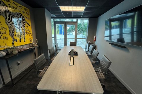 Commercial property in Miami, Florida № 2053045 - photo 21
