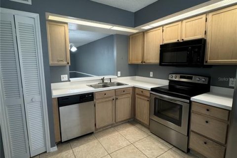 Condominio en venta en Orlando, Florida, 2 dormitorios, 94.11 m2 № 2118828 - foto 3