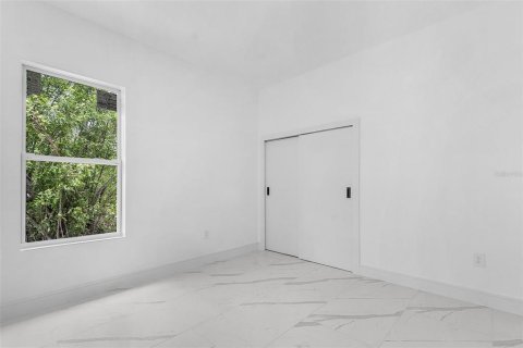 House in Rotonda, Florida 3 bedrooms, 168.43 sq.m. № 1777962 - photo 16