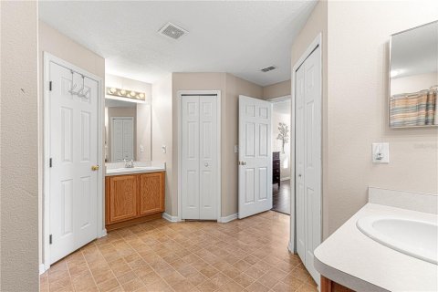 House in Ocala, Florida 3 bedrooms, 177.44 sq.m. № 1719493 - photo 23