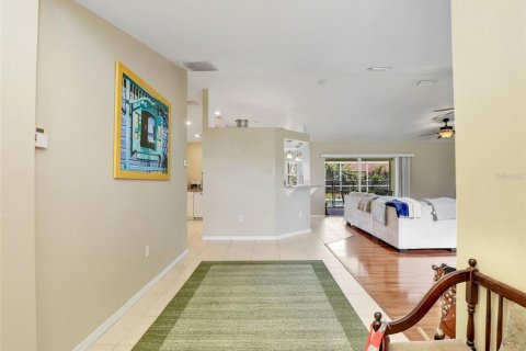 House in Cape Coral, Florida 3 bedrooms, 166.85 sq.m. № 1838336 - photo 8