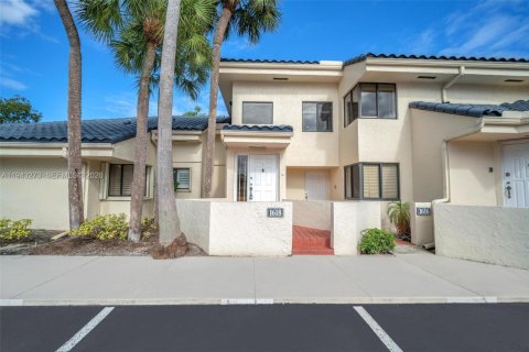 Condo in Plantation, Florida, 2 bedrooms  № 2003831 - photo 9