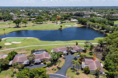 House in Boca Raton, Florida 3 bedrooms, 185.8 sq.m. № 1209288 - photo 1