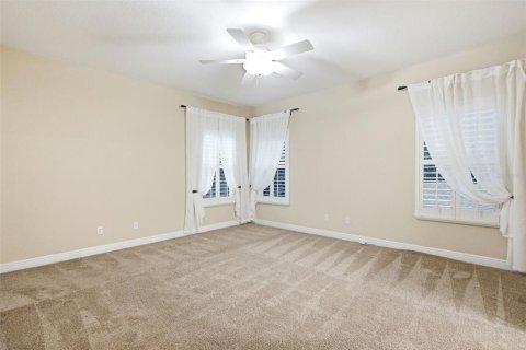 Townhouse in Oviedo, Florida 4 bedrooms, 203.64 sq.m. № 2408050 - photo 22