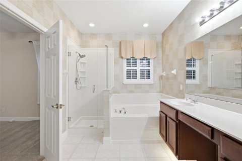 Townhouse in Oviedo, Florida 4 bedrooms, 203.64 sq.m. № 2408050 - photo 29