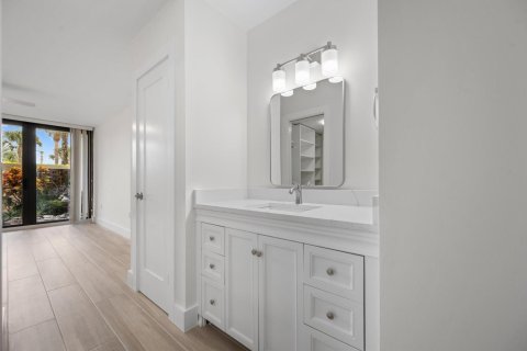 Condo in Jupiter, Florida, 2 bedrooms  № 2188249 - photo 11