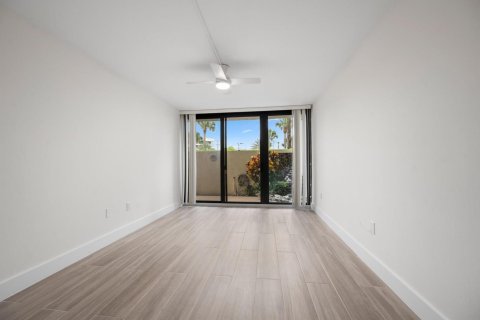 Condo in Jupiter, Florida, 2 bedrooms  № 2188249 - photo 17