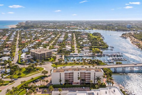 Condo in Jupiter, Florida, 2 bedrooms  № 2188249 - photo 21