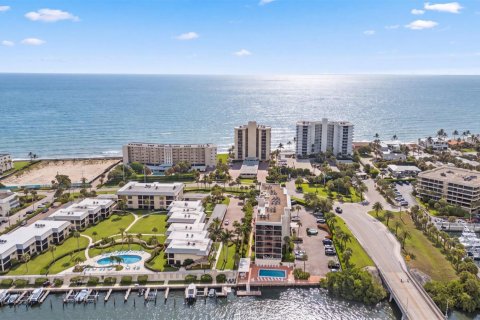 Condo in Jupiter, Florida, 2 bedrooms  № 2188249 - photo 19