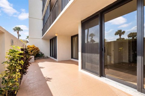 Condo in Jupiter, Florida, 2 bedrooms  № 2188249 - photo 3