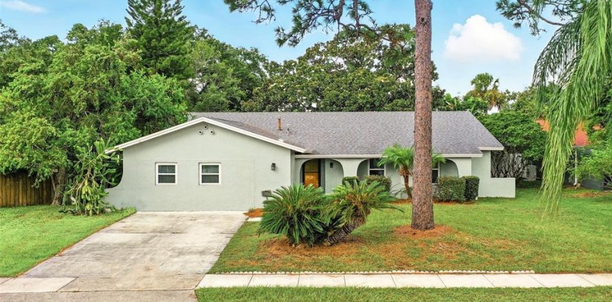 Villa ou maison à Winter Park, Floride 4 chambres, 202.43 m2 № 1907457
