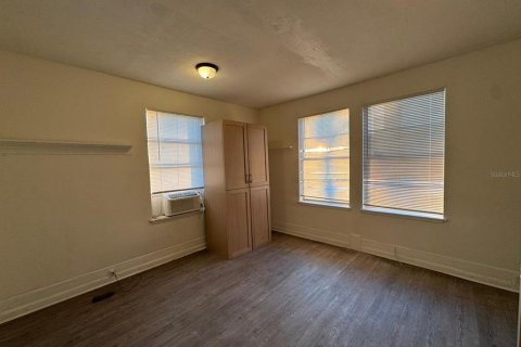 Casa en alquiler en Orlando, Florida, 4 dormitorios, 139.35 m2 № 2224442 - foto 18
