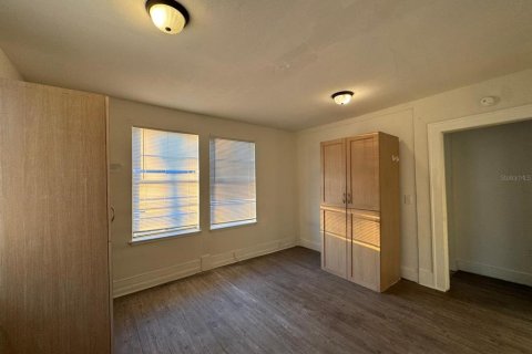 Casa en alquiler en Orlando, Florida, 4 dormitorios, 139.35 m2 № 2224442 - foto 26