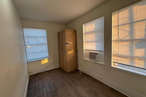 Casa en alquiler en Orlando, Florida, 4 dormitorios, 139.35 m2 № 2224442 - foto 5