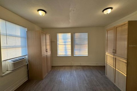 Casa en alquiler en Orlando, Florida, 4 dormitorios, 139.35 m2 № 2224442 - foto 20