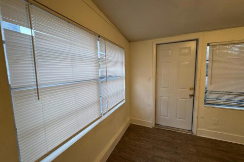 Casa en alquiler en Orlando, Florida, 4 dormitorios, 139.35 m2 № 2224442 - foto 17