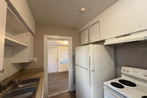 Casa en alquiler en Orlando, Florida, 4 dormitorios, 139.35 m2 № 2224442 - foto 13