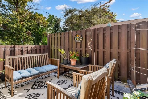 Adosado en venta en Dania Beach, Florida, 3 dormitorios, 171.87 m2 № 1998929 - foto 21