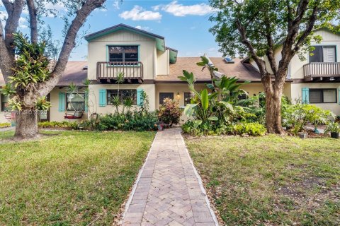 Adosado en Dania Beach, Florida 3 dormitorios, 171.87 m2 № 1998929