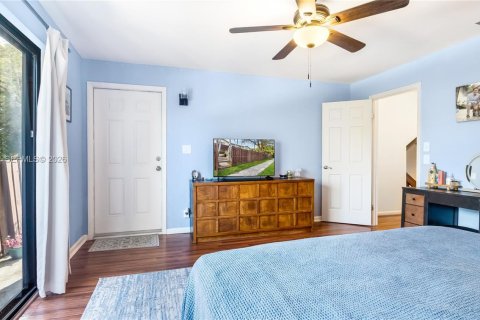 Adosado en venta en Dania Beach, Florida, 3 dormitorios, 171.87 m2 № 1998929 - foto 19