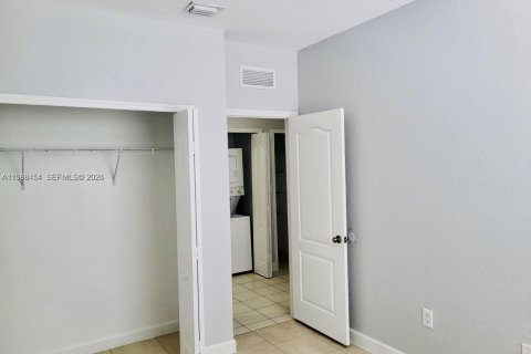 Снять в аренду кондоминиум в Хомстед, Флорида 3 спальни, 109.81м2, № 2050673 - фото 16