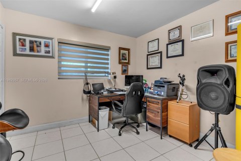 Villa ou maison à vendre à Homestead, Floride: 4 chambres, 112.97 m2 № 2025252 - photo 16