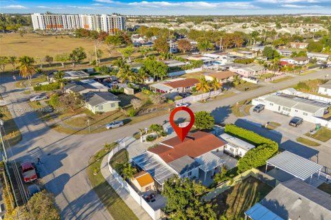 Villa ou maison à vendre à Homestead, Floride: 4 chambres, 112.97 m2 № 2025252 - photo 24