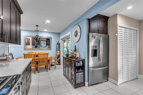 Villa ou maison à vendre à Homestead, Floride: 4 chambres, 112.97 m2 № 2025252 - photo 11